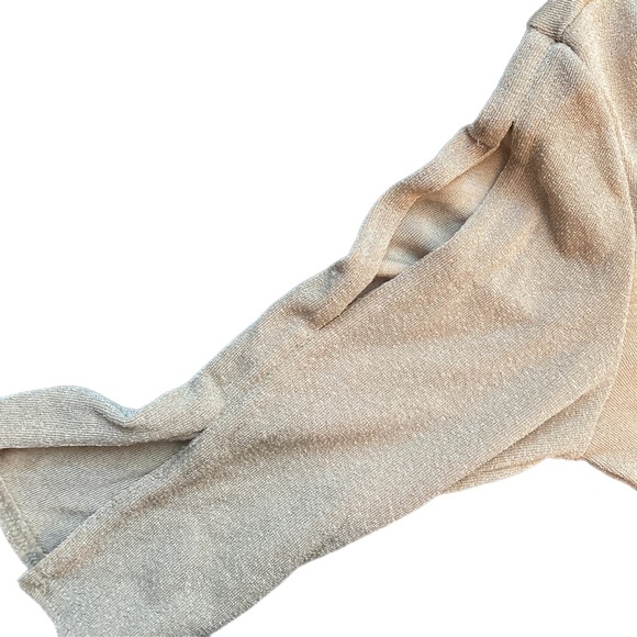 Fitted shimmer cut blouse - Picture 2 of 3